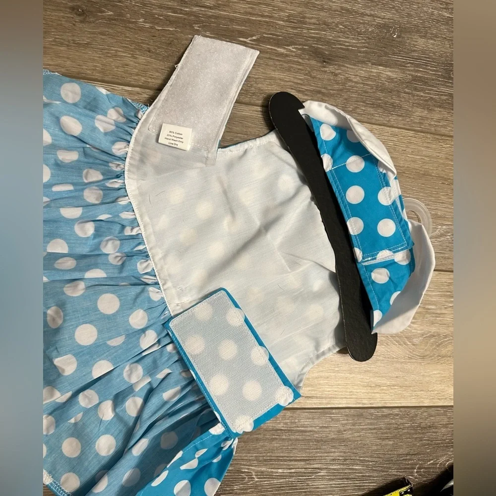 🐶Doggie Design cute dress for small dog  new  condition.